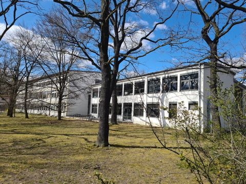 Außenansicht Carl-Friedrich-von-Siemens-Gymnasium Spandau