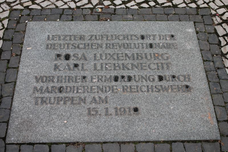 Gedenktafel für Rosa Luxemburg und Karl Liebknecht