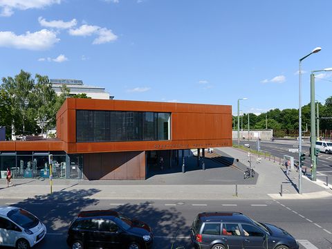 Bildvergrößerung: Das Besucherzentrum im Juni 2014