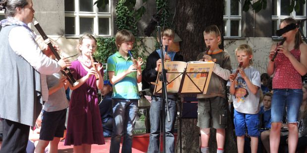 Sommerfest Eliashof mir der Flötenklasse von Frau Seifert