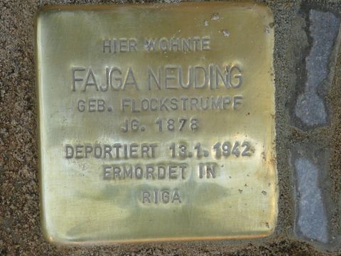 Stolperstein für Fajga Neuding