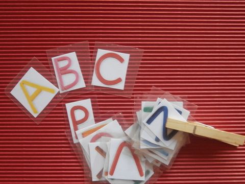 ABC - Spiel aus Buchstabenkarten