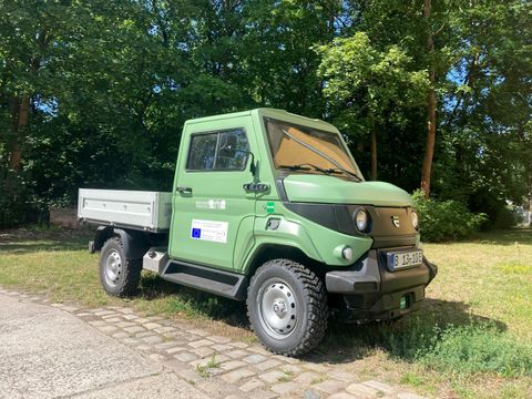 Bildvergrößerung: E-Fahrzeug der Berliner Forsten