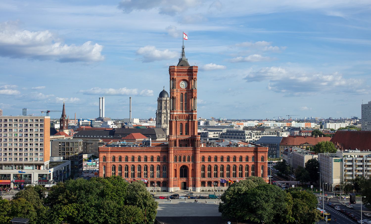 Rotes Rathaus Hauptportal