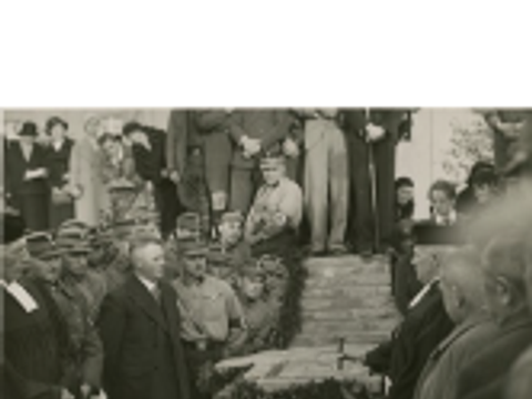 Bildvergrößerung: Schwarz Weiß Foto einer Grundsteinlegung der Martin-Luther-Gedächtniskirche 1933