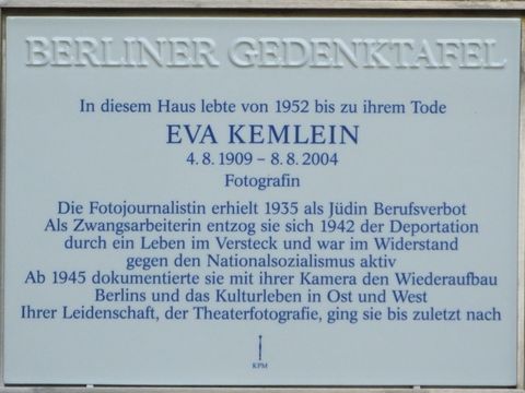 Bildvergrößerung: Gedenktafel für Eva Kemlein