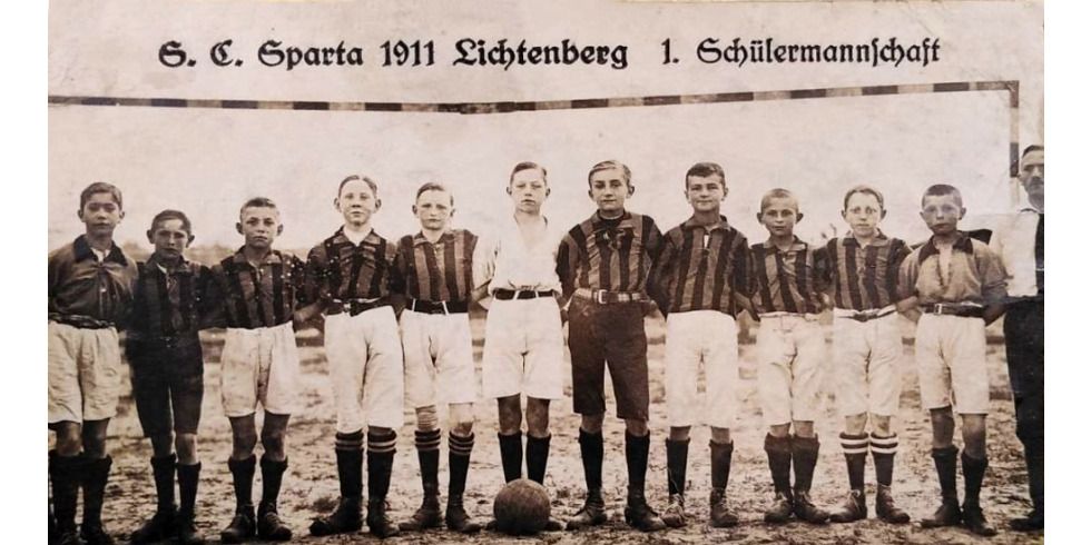 2023-02-24 Lesung 125 Jahre Berliner Fussball im Museum Lichtenberg_Foto.1916-17 Sparta-Jugendmannschaft 