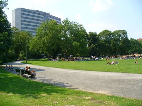 Bildvergrößerung Das "Brickett" am Preußenpark, Foto: KHMM