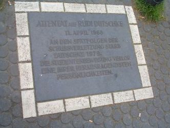 Kurfürstendamm 140 - Gedenktafel für Rudi Dutschke