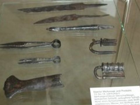 Eiserne Werkzeuge und Produkte 13. bis 14. Jahrhundert
