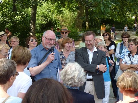 Mit Herrn Wermer von der Initiative "Bürger für den Lietzensee", 13.7.2013, Foto: KHMM