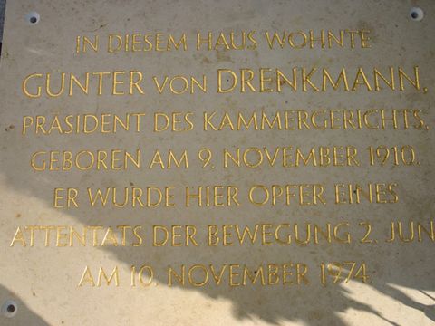 Bildvergrößerung Gedenktafel für Günter von Drenkmann, 24.10.2008, Foto: Alexander Sempf, SPD Neu-Westend