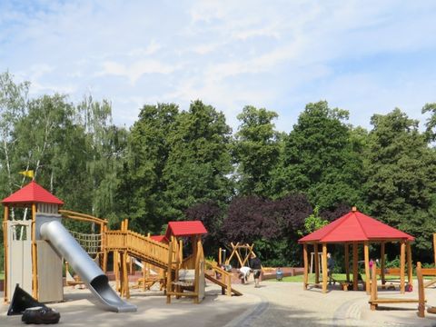 Neuer Spielplatz im Gemeindepark Lankwitz, erbaut 2017