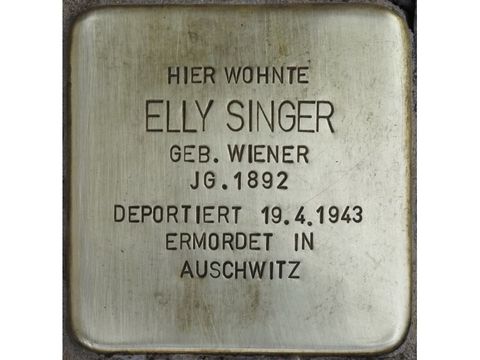 Bildvergrößerung: Stolperstein Elly Singer