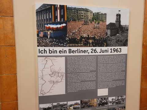 Tafel aus der Ausstellung "Ich bin ein Berliner"