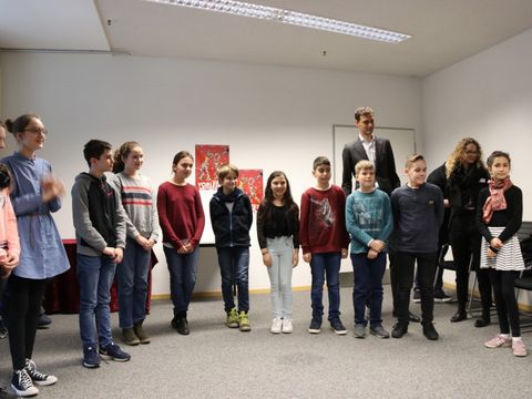 11 Schüler*innen aus Neuköllner Grundschulen nahmen an der Endrunde Vorlesewettbewerbs teil.