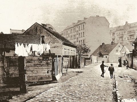 Alte Büdnerhäuschen nördlich der Berliner Straße um 1906/1907