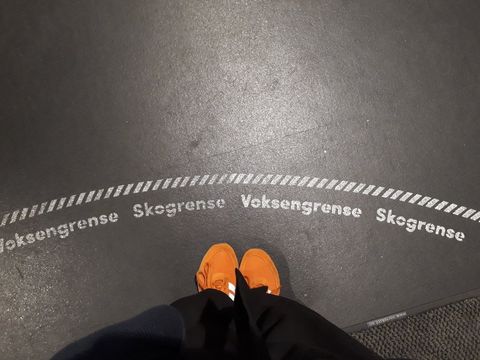 Bildvergrößerung: Eingangsbereich der Biblo Tøyen Grenze für Schuhe und Erwachsene