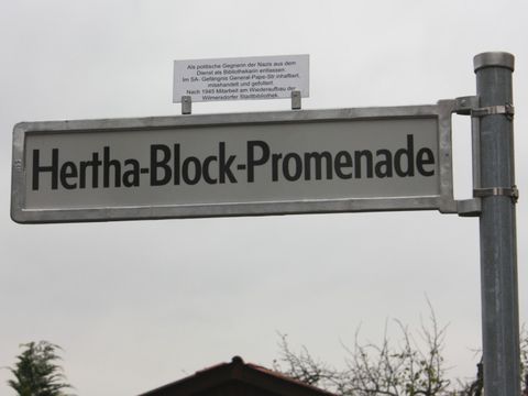 Bildvergrößerung: Mit der Hertha-Block-Promenade wurde eine politische Gegnerin der NS-Bewegung geehrt.