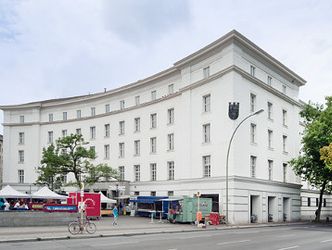 Link zu: Hauptquartier am Fehrbelliner Platz