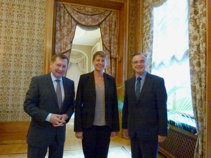 S.E. Botschafter Grinin, Senatorin Breitenbach und Franz Allert