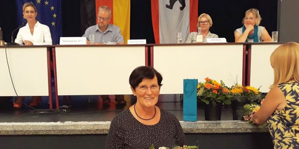 Bezirksbürgermeisterin Dagmar Pohle kurz nach der Bestätigung durch die BVV