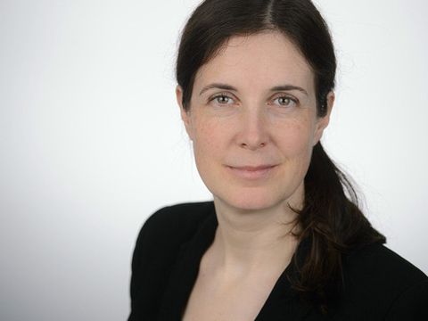 Dr. Camilla Bausch