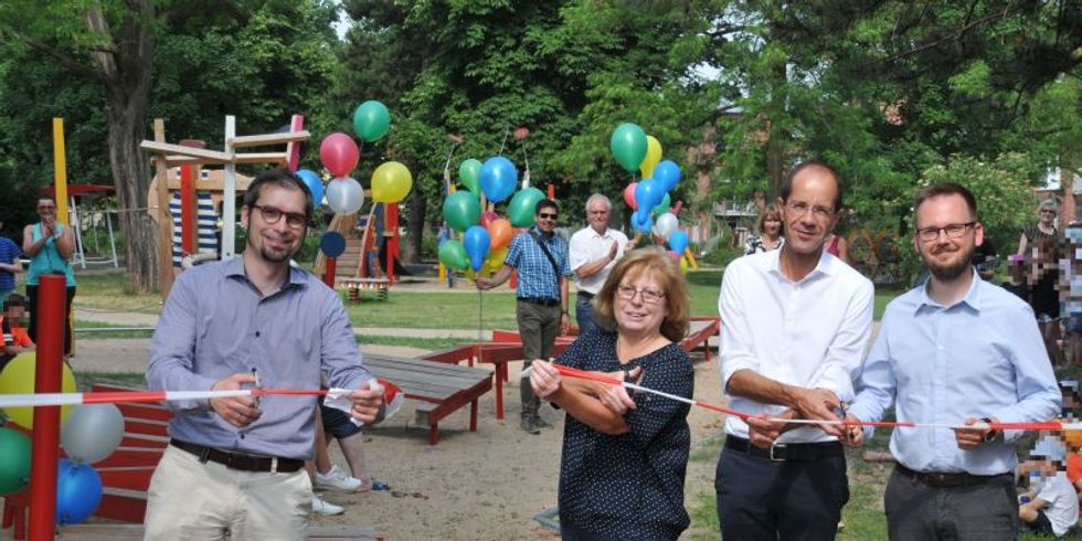 Eröffnung des Spielplatzes Stadtgarten Biesdorf - Johannes Martin, Birgit Engelhardt, Christian Gräff und Kristian Ronneburg 