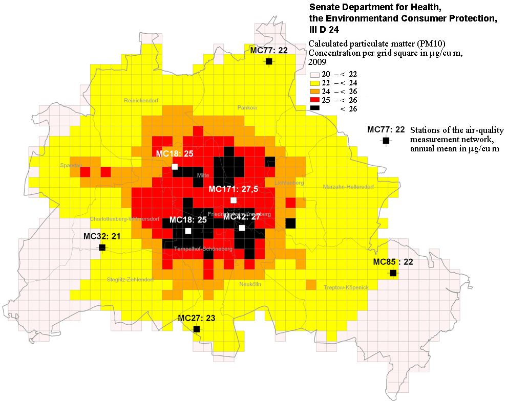 Enlarge photo: Fig. 14: PM10 pollution (annual mean) in the Berlin municipal background, calculated with IMMISnet and measured at BLUME measurement stations for the base year 2009 