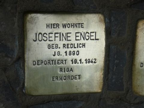 Stolperstein für Josefine Engel