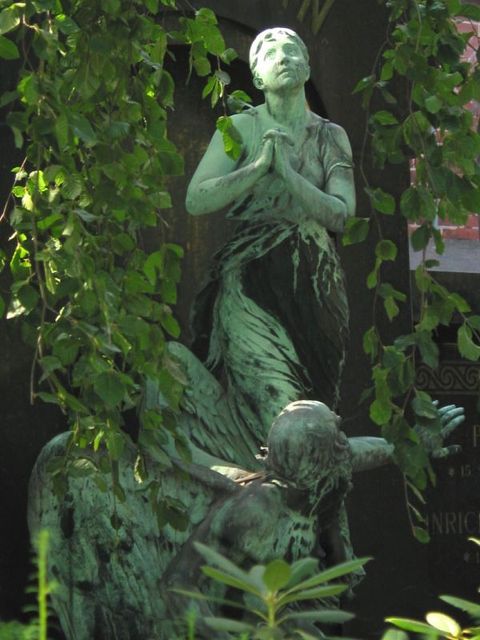 Bildvergrößerung: Friedhof Wannsee, Lindenstraße Betender Engel