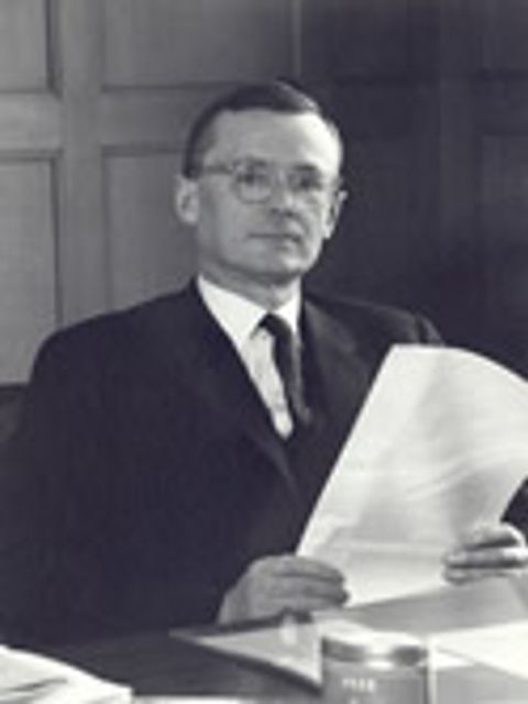 Prof. Dr. Karl Schiller