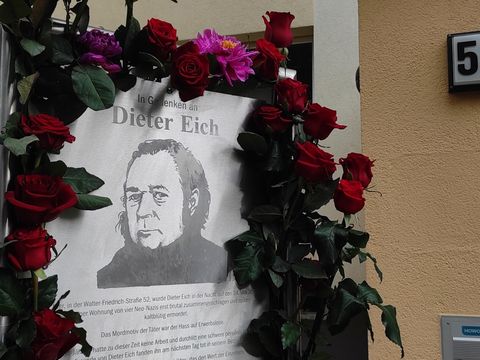 Bildvergrößerung: Gedenktafel für Dieter Eich