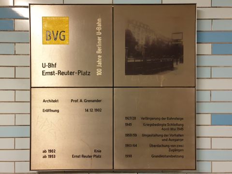 U2 Ernst-Reuter-Platz, Gedenktafel