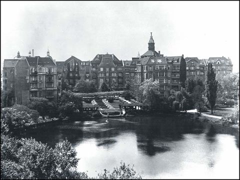 Blick über den Lietzensee zum Dernburgplatz, um 1930
