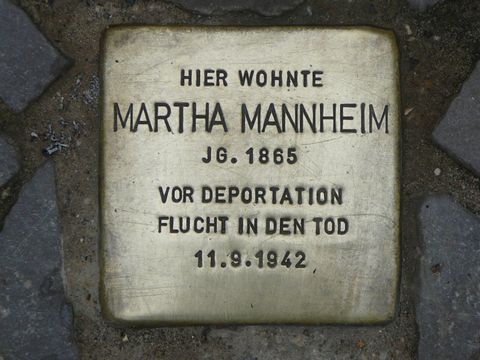 Bildvergrößerung: Stolperstein für Martha Mannheim
