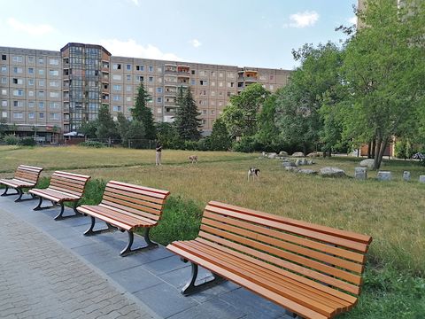 Bildvergrößerung: Der Ernst-Thälmann-Park steht unter Ensembleschutz und wurde mit neuen Angeboten denkmalgerecht ergänzt