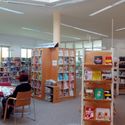 Bildvergrößerung: Stadtteilbibliothek Altglienicke Innenansicht Lesesaal