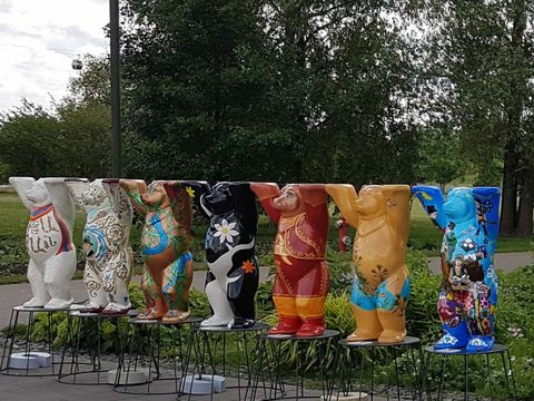 Gärten der Welt - Ausstellung 'Buddy bears' qua