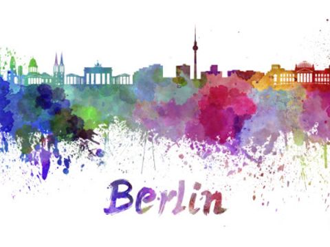 Skyline von Berlin in bunten Aquarellfarben