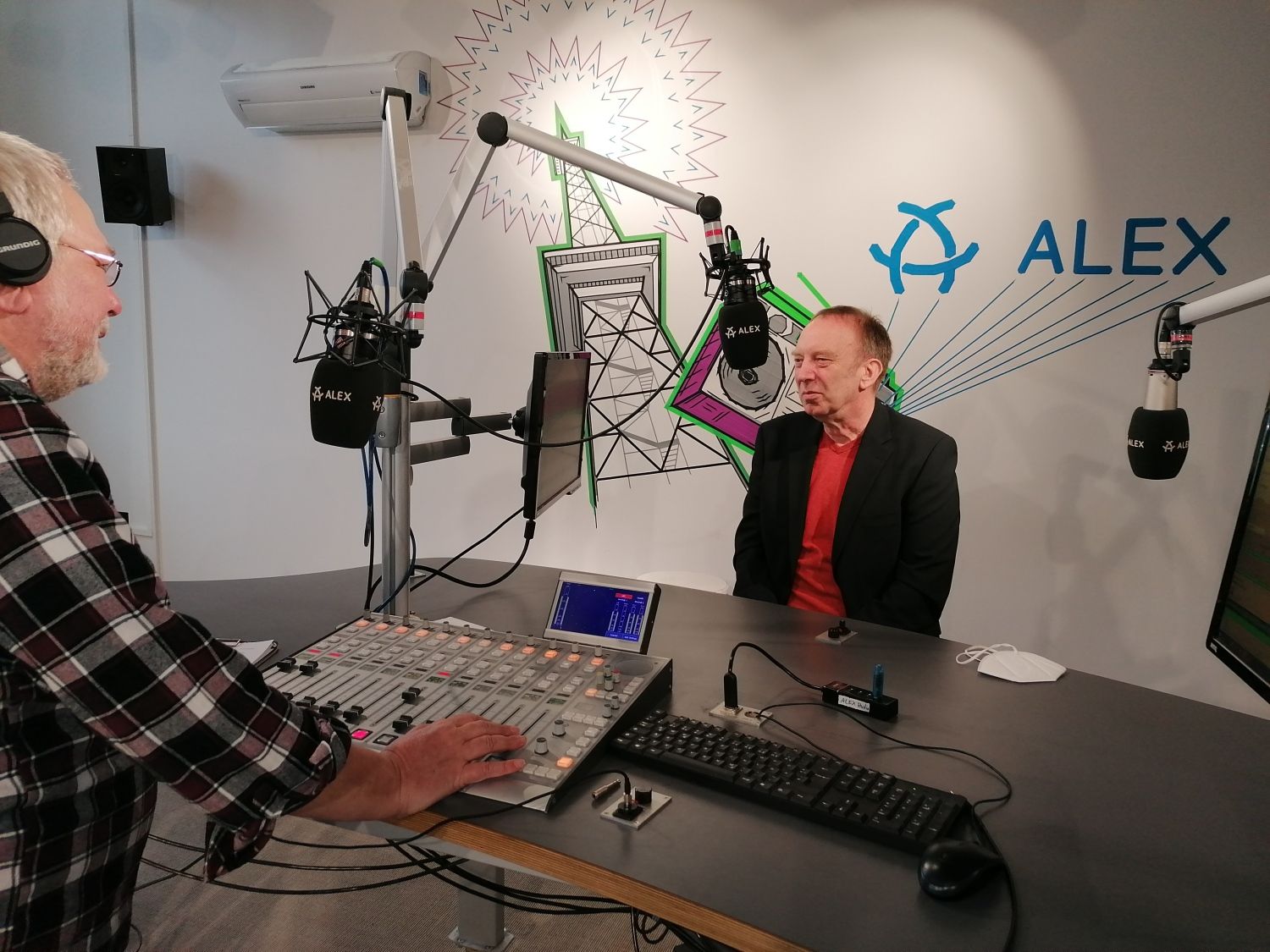 Tom Sello im Interview mit Radiomoderator Rolf Gläsner von ALEX Berlin