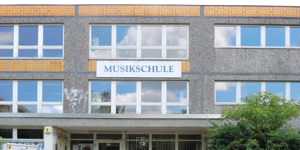 Music School, location Buch