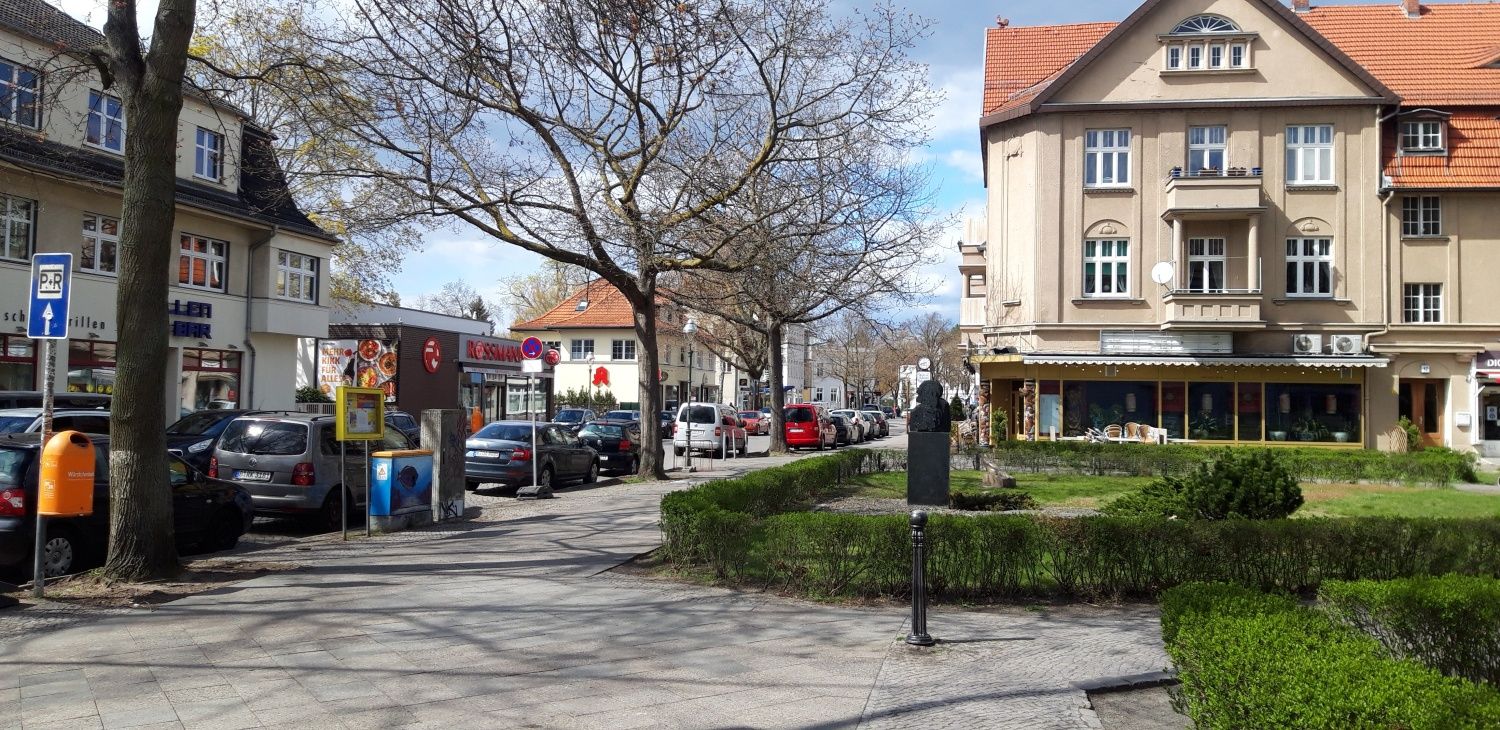 Heinestraße und Max-Beckmann-Platz
