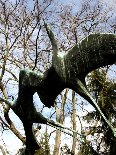 Bildvergrößerung: Kraniche-Skulptur von Erich Fritz Reuter
