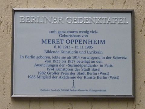 Bildvergrößerung: Gedenktafel für Meret Oppenheim, 11.10.2014