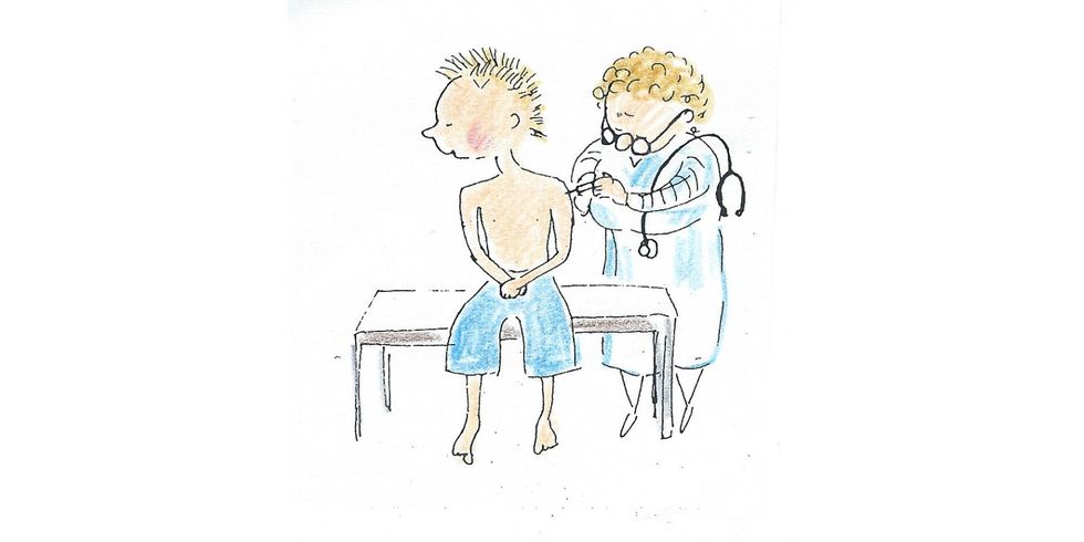 Ein Kind wird beim Arzt geimpft
