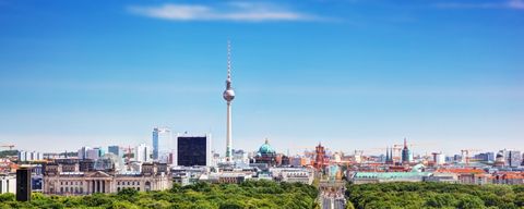 Berlin panorama. Berliner Fernsehturm und bedeutende Sehenswürdigkeiten