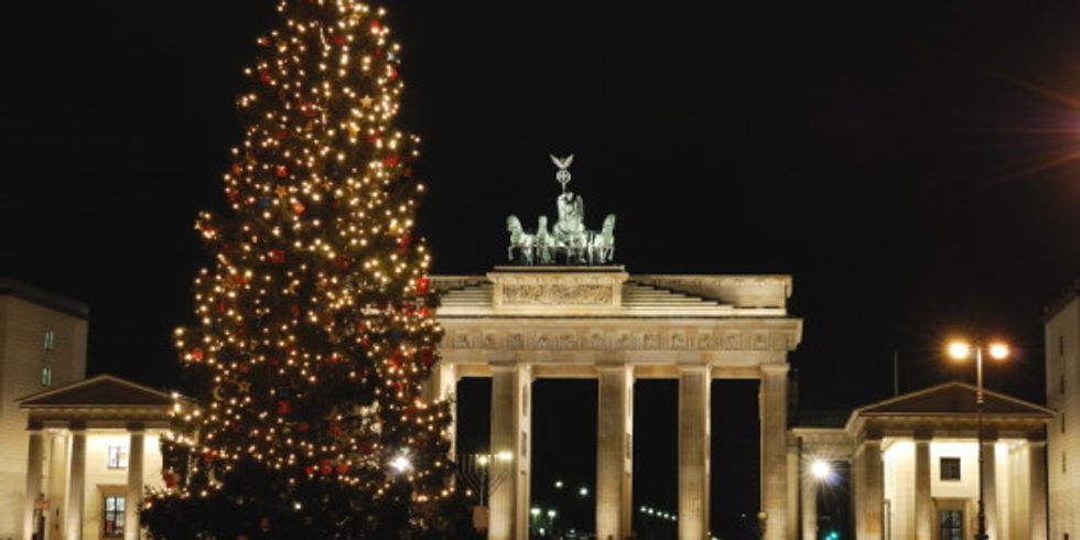 Weihnachtsbaum vor dem Brandenburger Tor, Komplettansicht