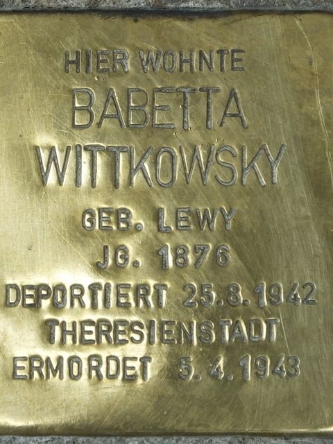 Stolperstein Babetta Wittkowsky, Foto:H.-J. Hupka, 2014
