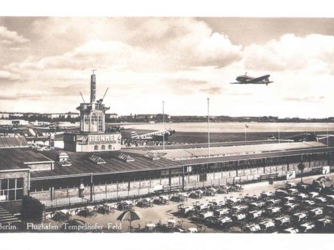 Bildvergrößerung: Flughafen Tempelhof um 1930